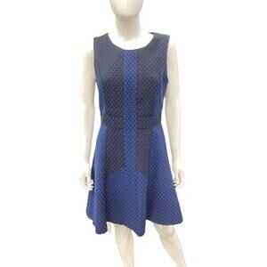 Trina Turk Dress Women’s Size 8 Sleeveless Back Zipper Blue And Black